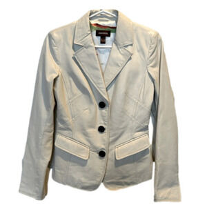 Danier warm white leather jacket 2XS CDN  (34-36) US